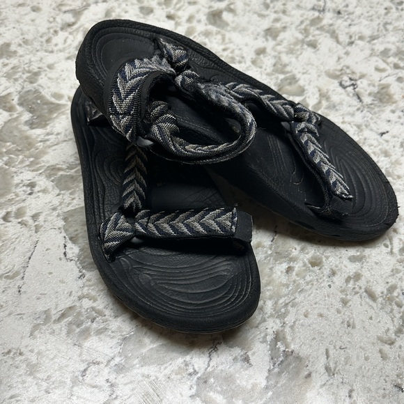 Men’s Teva Sandals Size 7M Black - Picture 4 of 4